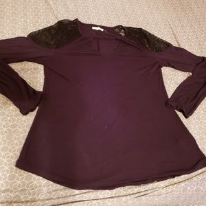 Maurices medium long sleeved shirt